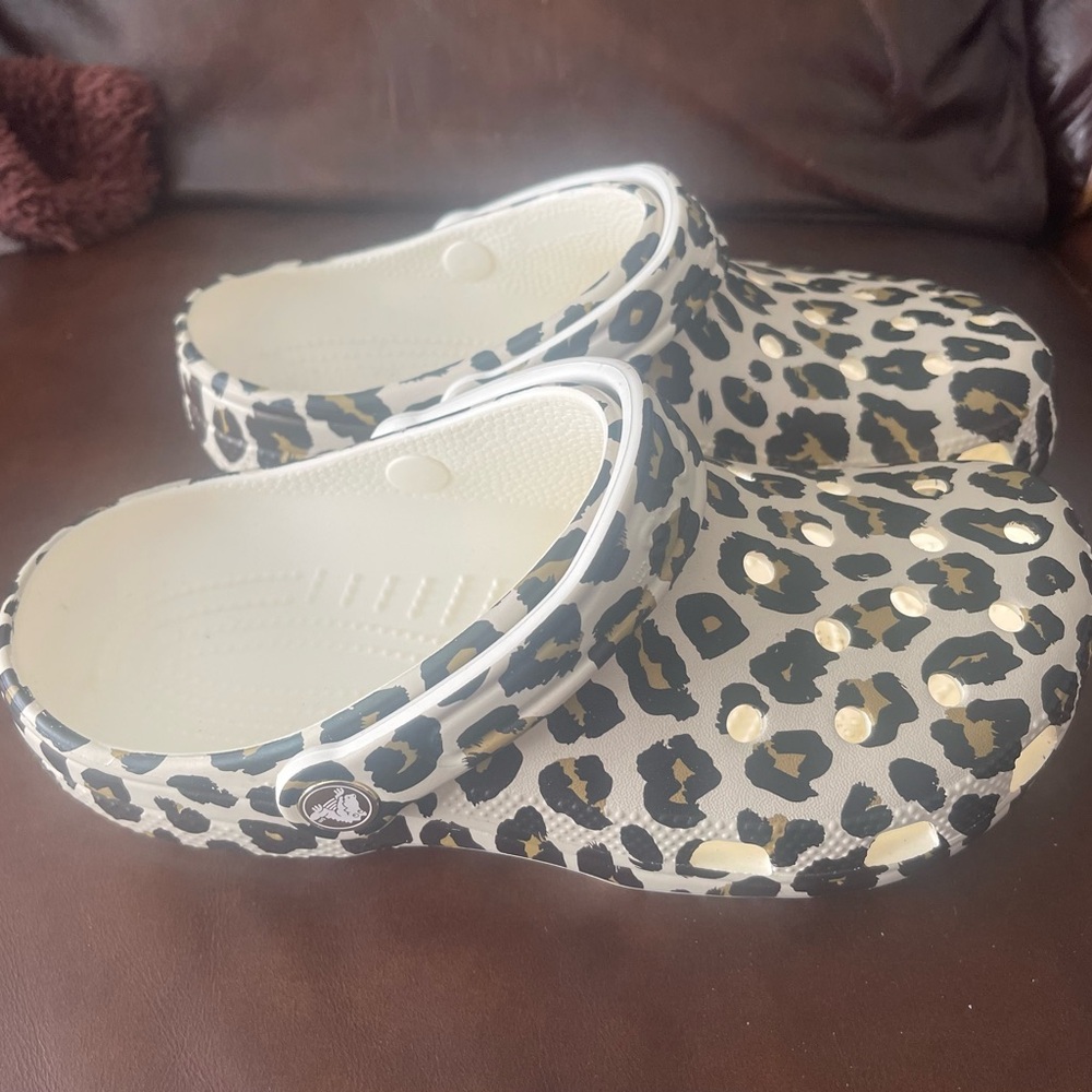 ⚜️CROCS CLASSIC WOMEN’s CLOG SZ 8 - Picture 5 of 8